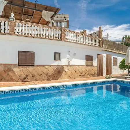 Holiday home Gorgeous In With Swimming Pool