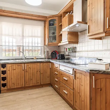 Gorgeous In With Swimming Pool Holiday home *